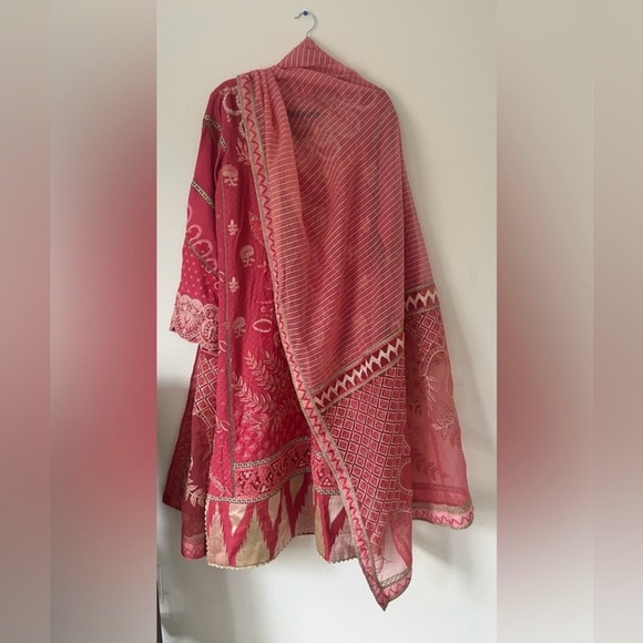 Shiza Hassan Pakistani designer dress - Picture 3 of 6